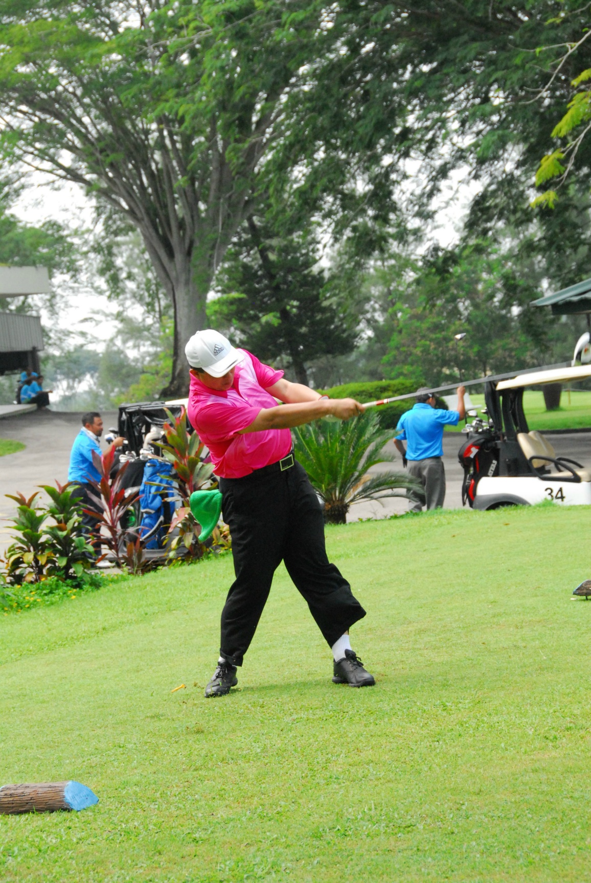 PRO15 157 GOLF DSC 0481.JPG